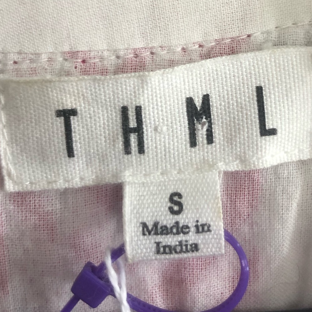 ✨ THML Pink and White Geometric Tiered Bell Sleeve Mini Dress Size S✨ - Picture 6 of 7